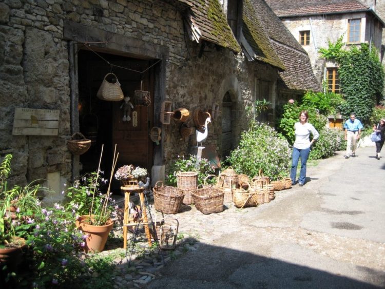 Korbflechterei in Perigord noir in der Dordogne