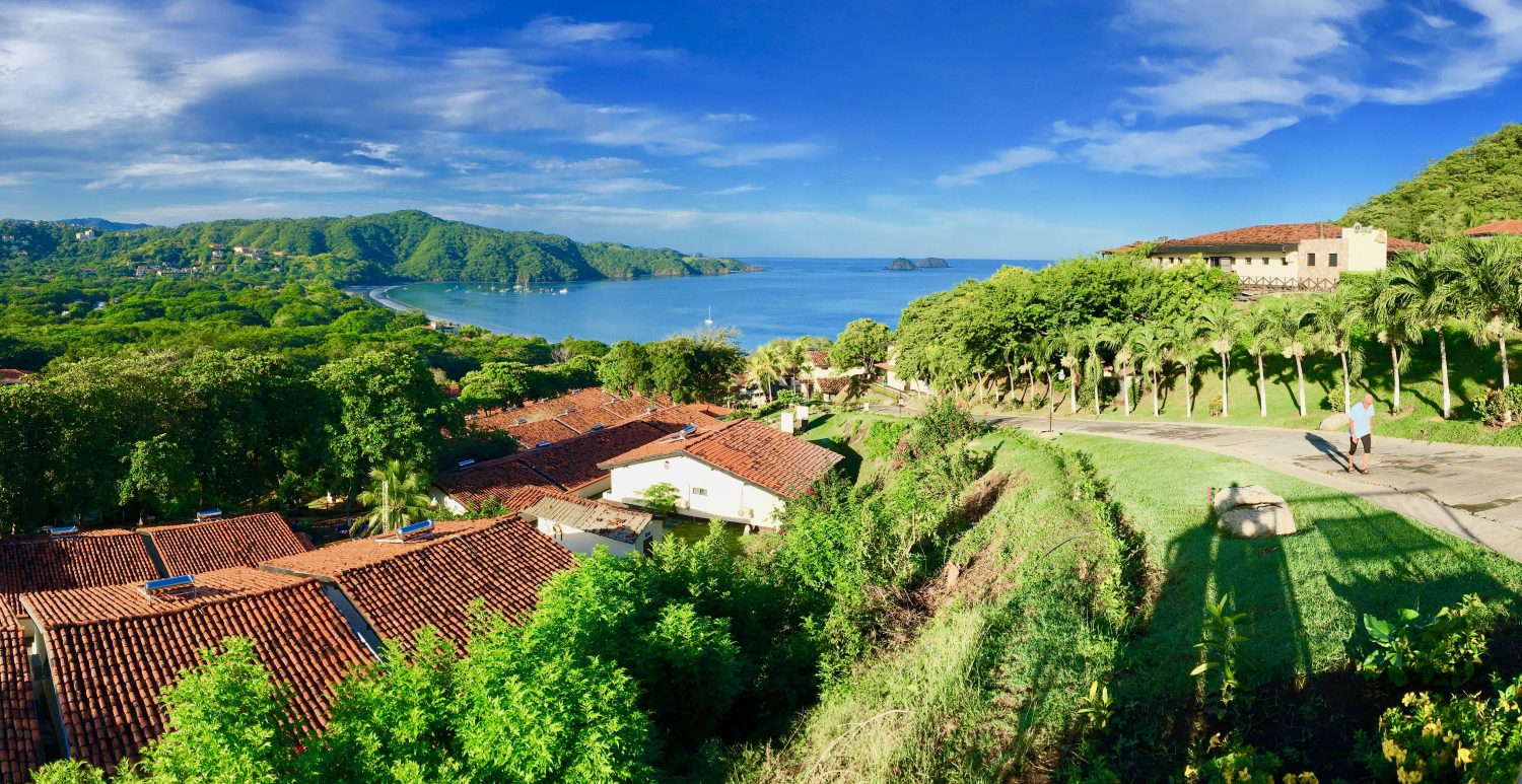 Vue de la plage Hermosa en Costa Rica