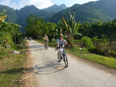 Radtour durch die Region Mai Châu in Vietnam