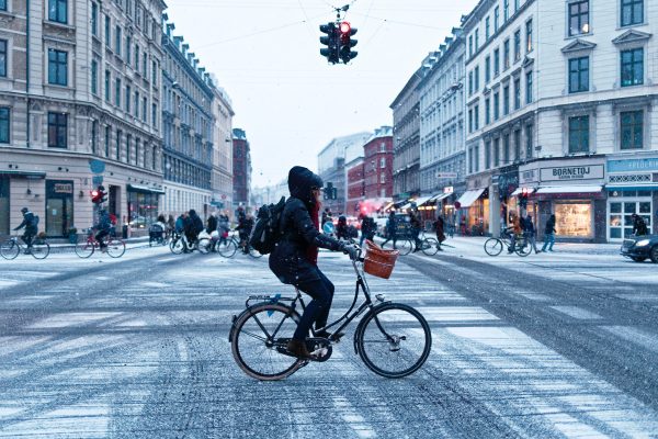 Cyclist in the city in winter