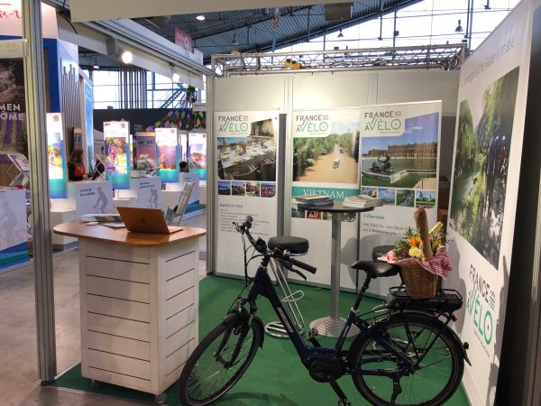 Messestand CMT 2020 mit E-Bike